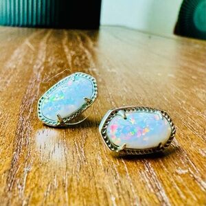 Kendra Scott Ellie Iridescent Opal Studs in Silver
